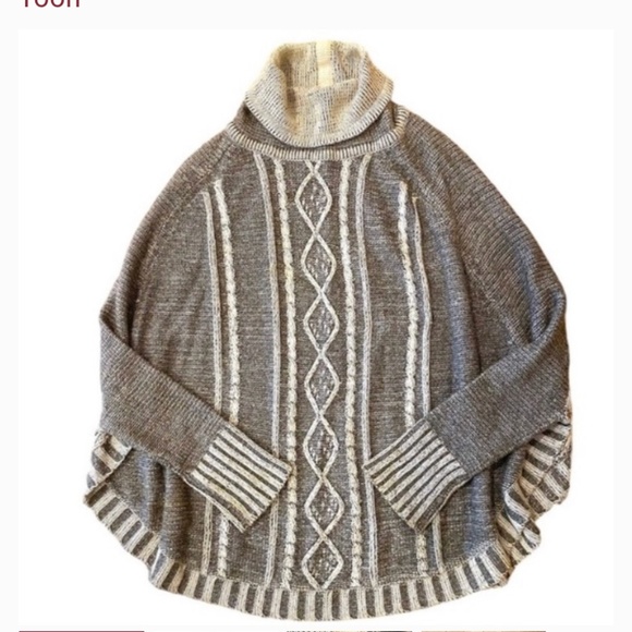Yoon Sweaters - Yoon poncho